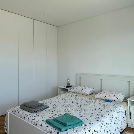Maison Bord Près De Le Lisbonne